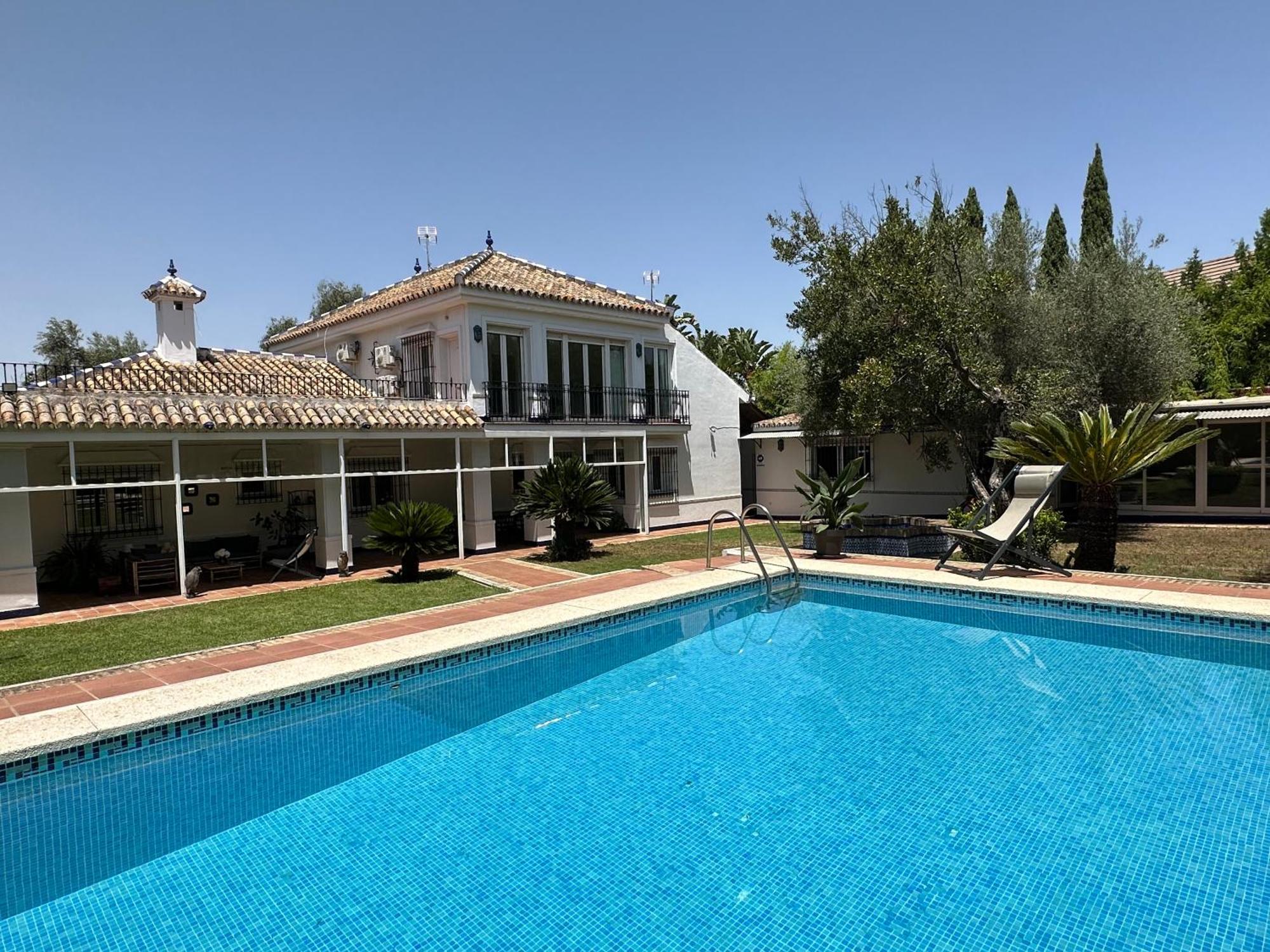 Casa Ciaurriz * Mairena del Aljarafe